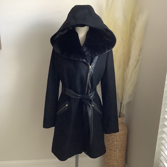 Via Spiga Kate Belted Faux Fur Trimmed Wool Blend Coat Size 10 NWOT - Picture 3 of 15